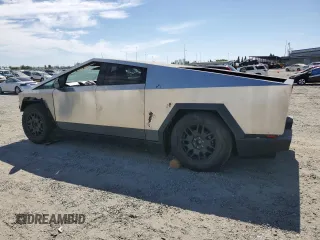 2024 Tesla Cybertruck с VIN 7G2CEHEDXRA010522, выставлен на аукционе Copart как лот 60874185 с пробегом Не указан миль и Списание • Salvage title. История ставок и продаж доступна на DreamBid. Изображение 2.