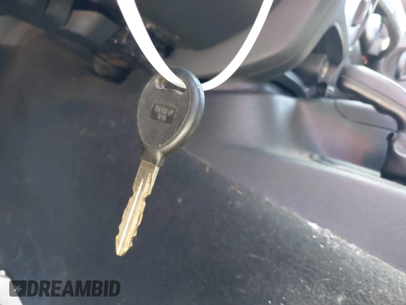 2004 Jeep Liberty Sport with VIN 1J4GL48K44W303606, listed as a IAAI auction lot 41895990 with 145,765 mi miles. Bid and sale history available at carsss.com. Image 11.