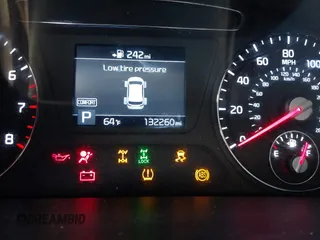 2019 Kia Sorento LX with VIN 5XYPGDA34KG526946, listed as a IAAI auction lot 40771761 with 132,260 mi miles and . Bid and sale history available at DreamBid. Image 7.