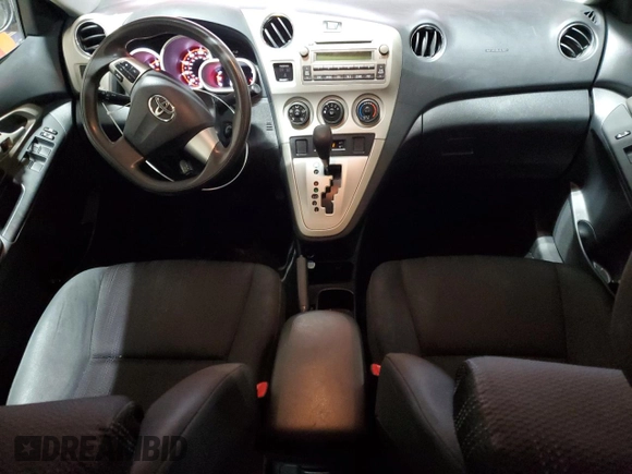 2011 Toyota Matrix z VIN 2T1KU4EE6BC542253, wystawiony jako Copart lot #48329545 z przebiegiem 178 686 mil mil oraz Szkoda całkowita • Salvage title. Historia ofert i sprzedaży dostępna na DreamBid. Obrazek 8.