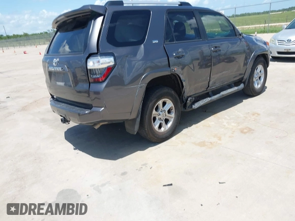 2020 Toyota 4Runner SR5 with VIN JTEZU5JR7L5224133, listed as a IAAI auction lot 42454918 with 116,014 mi miles and . Bid and sale history available at DreamBid. Image 4.