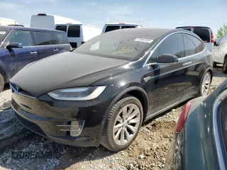 2016 Tesla Model X 70D z VIN 5YJXCBE25GF004035, wystawiony jako Copart lot #43964955 z przebiegiem 127 100 mil mil oraz Szkody całkowita. Historia ofert i sprzedaży dostępna na DreamBid. Obrazek 1.