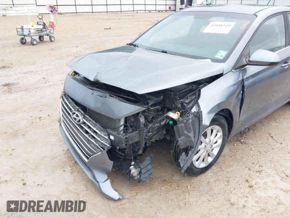 2019 Hyundai Accent SE with VIN 3KPC24A39KE055659, listed as a IAAI auction lot 41048549 with 57,101 mi miles. Bid and sale history available at carsss.com. Image 6.