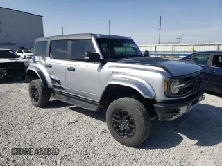 2024 Ford Bronco Raptor с VIN 1FMEE0RR4RLA49847, выставлен на аукционе Copart как лот 51948125 с пробегом 1 891 миль миль и Списание • Salvage title. История ставок и продаж доступна на DreamBid. Изображение 4.