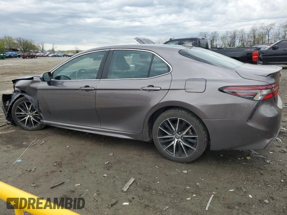 2021 Toyota Camry SE Nightshade with VIN 4T1G11AKXMU588114, listed as a Copart auction lot 52624045 with 81,779 mi miles and Salvage Title. Bid and sale history available at carsss.com. Image 2.