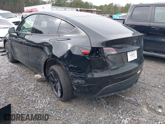 2025 Tesla Model Y Long Range with VIN 7SAYGDEDXSA349480, listed as a IAAI auction lot 41492740 with 1,486 mi miles and . Bid and sale history available at DreamBid. Image 3.