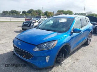 2020 Ford Escape SEL with VIN 1FMCU0H60LUB45316, listed as a IAAI auction lot 42007949 with 58,560 mi miles and . Bid and sale history available at carsss.com. Image 18.