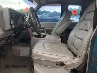 1994 GMC Sierra 1500 with VIN 2GDEK19K1R1544269, listed as a Copart auction lot 52023785 with 279,436 mi miles and Non Repairable. Bid and sale history available at DreamBid. Image 7.
