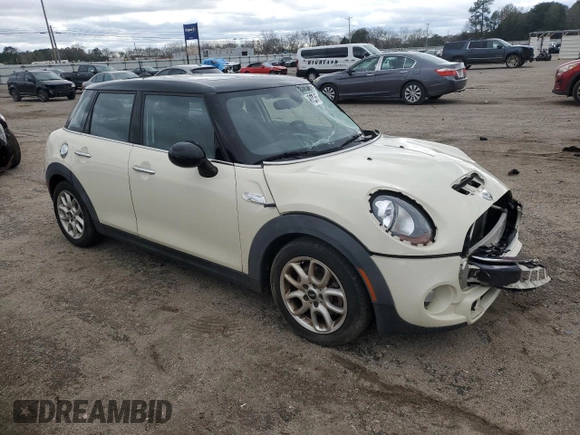 2015 MINI Hardtop 4 Door S z VIN WMWXU3C57FT892067, wystawiony jako Copart lot #46987555 z przebiegiem 66 235 mil mil oraz Szkoda całkowita • Salvage title. Historia ofert i sprzedaży dostępna na DreamBid. Obrazek 4.