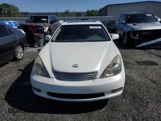 2002 Lexus ES 300 with VIN JTHBF30G620085501, listed as a Copart auction lot 52286685 with 156,495 mi miles and Salvage Title. Bid and sale history available at DreamBid. Image 5.