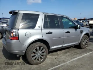 2013 Land Rover LR2 z VIN SALFR2BG9DH366755, wystawiony jako Copart lot #55076545 z przebiegiem 131 983 mil mil oraz Szkoda całkowita • Salvage title. Historia ofert i sprzedaży dostępna na DreamBid. Obrazek 3.