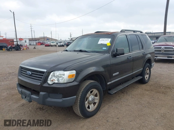 2006 Ford Explorer XLS with VIN 1FMEU62E86UA43780, listed as a IAAI auction lot 42067835 with 165,455 mi miles and . Bid and sale history available at DreamBid. Image 2.
