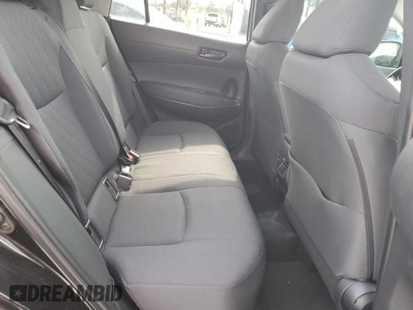 2024 Toyota Corolla Cross LE z VIN 7MUCAAAG9RV091989, wystawiony jako Copart lot #55823575 z przebiegiem 14 389 mil mil oraz Szkoda całkowita • Salvage title. Historia ofert i sprzedaży dostępna na DreamBid. Obrazek 11.