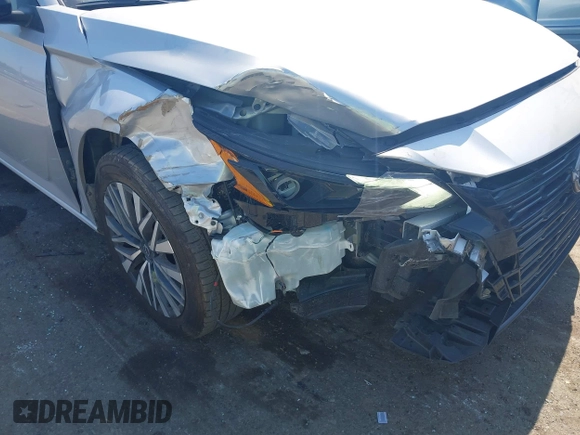2024 Nissan Altima SV with VIN 1N4BL4DV4RN311594, listed as a IAAI auction lot 42544589 with 42,469 mi miles and . Bid and sale history available at DreamBid. Image 6.