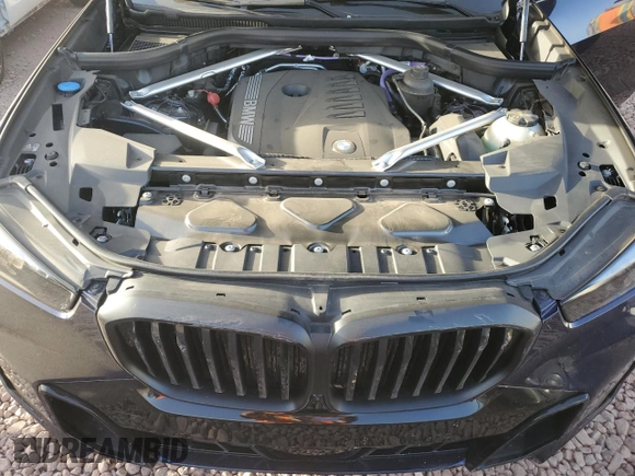 2025 BMW X5 sDrive40i with VIN 5UX13EU00S9X87029, listed as a Copart auction lot 47133705 with 8,616 mi miles and Salvage Title. Bid and sale history available at carsss.com. Image 12.