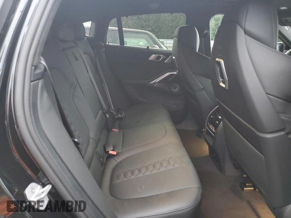2024 BMW X6 M with VIN 5YM23ET08R9V15689, listed as a Copart auction lot 86357404 with 9,847 mi miles and Salvage Title. Bid and sale history available at carsss.com. Image 11.