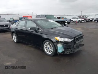 2019 Ford Fusion SE with VIN 3FA6P0HD8KR179507, listed as a IAAI auction lot 41701833 with 54,632 mi miles. Bid and sale history available at carsss.com. Image 1.