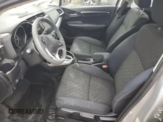 2015 Honda Fit LX z VIN 3HGGK5H58FM768130, wystawiony jako Copart lot #58184435 z przebiegiem 67 968 mil mil oraz Szkoda całkowita • Salvage title. Historia ofert i sprzedaży dostępna na DreamBid. Obrazek 7.