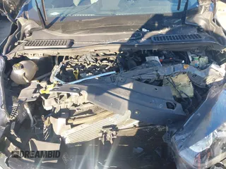 2019 Ford Escape SE z VIN 1FMCU0GD4KUA91551, wystawiony jako IAAI lot #41590151 z przebiegiem Nie podano mil oraz . Historia ofert i sprzedaży dostępna na DreamBid. Obrazek 10.