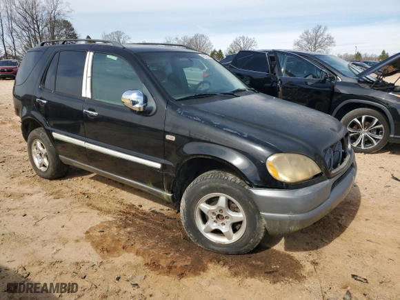 1999 Mercedes-Benz M-Class with VIN 4JGAB54E0XA060572, listed as a Copart auction lot 45536805 with NaN miles and Salvage Title. Bid and sale history available at carsss.com. Image 4.