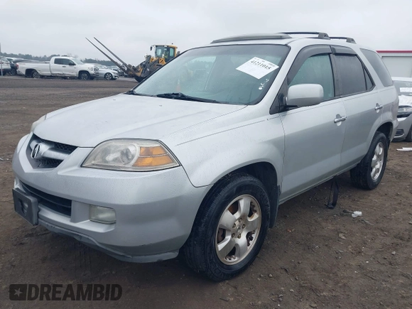 2004 Acura MDX with VIN 2HNYD18244H541101, listed as a IAAI auction lot 41211015 with 226,112 mi miles. Bid and sale history available at carsss.com. Image 17.