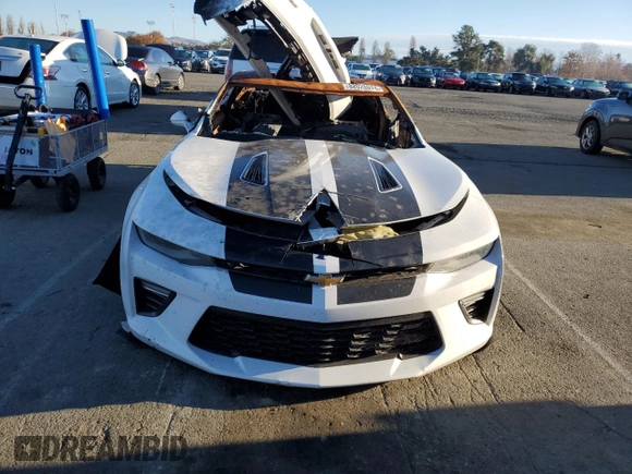 2016 Chevrolet Camaro 2SS with VIN 1G1FH1R79G0144335, listed as a Copart auction lot 82028574 with Not provided miles and Non repairable. Bid and sale history available at DreamBid. Image 5.