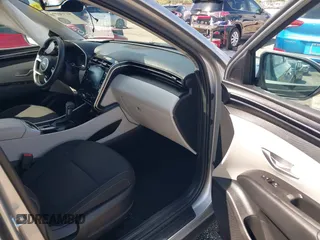 2024 Hyundai Tucson SEL with VIN 5NMJBCDE7RH387021, listed as a IAAI auction lot 41930770 with 33,119 mi miles and . Bid and sale history available at carsss.com. Image 5.