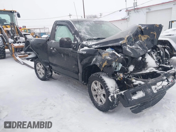 2016 Ford F-150 XL with VIN 1FTMF1C86GKE95620, listed as a IAAI auction lot 41618387 with 63,470 mi miles. Bid and sale history available at carsss.com. Image 1.