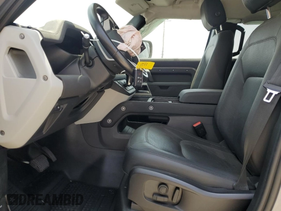 2023 Land Rover Defender S with VIN SALEJ7EX9P2225543, listed as a Copart auction lot 58923035 with 30,908 mi miles and Clean title. Bid and sale history available at DreamBid. Image 7.