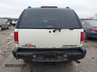 2003 Chevrolet Blazer LS z VIN 1GNDT13X63K106315, wystawiony jako IAAI lot #41914116 z przebiegiem 196 774 mil mil oraz . Historia ofert i sprzedaży dostępna na DreamBid. Obrazek 16.