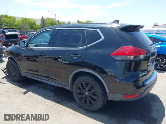 2017 Nissan Rogue S z VIN JN8AT2MT7HW381998, wystawiony jako IAAI lot #42384384 z przebiegiem 109 842 mil mil oraz . Historia ofert i sprzedaży dostępna na DreamBid. Obrazek 3.