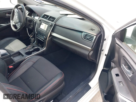 2017 Toyota Camry XLE with VIN 4T1BF1FKXHU401772, listed as a IAAI auction lot 41881656 with 127,003 mi miles. Bid and sale history available at carsss.com. Image 5.