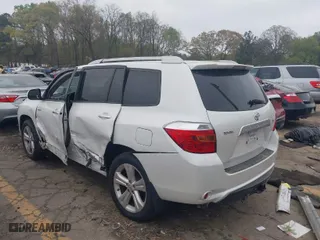 2008 Toyota Highlander Limited with VIN JTEES42A182073533, listed as a IAAI auction lot 41900282 with 222,084 mi miles. Bid and sale history available at carsss.com. Image 3.