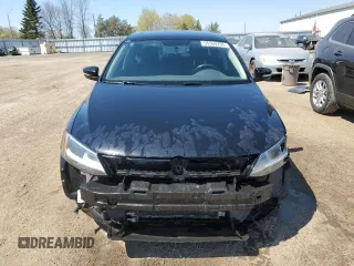 2014 Volkswagen Jetta with VIN 3VWWL7AJ2EM366464, listed as a Copart auction lot 56569795 with 139,761 mi miles and Clean title. Bid and sale history available at DreamBid. Image 5.