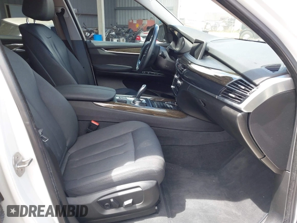 2016 BMW X5 sDrive35i with VIN 5UXKR2C51G0H42792, listed as a IAAI auction lot 41726108 with 81,796 mi miles. Bid and sale history available at carsss.com. Image 5.