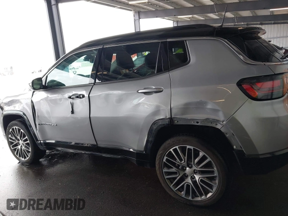 2022 Jeep Compass Limited with VIN 3C4NJDCB0NT168545, listed as a IAAI auction lot 42086423 with 21,647 mi miles and . Bid and sale history available at DreamBid. Image 6.