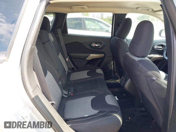 2017 Jeep Cherokee Sport с VIN 1C4PJMAB2HW587863, выставлен на аукционе IAAI как лот 42463642 с пробегом 107 108 миль миль и . История ставок и продаж доступна на DreamBid. Изображение 8.