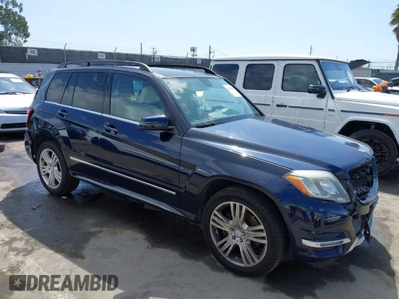 2014 Mercedes-Benz GLK 350 z VIN WDCGG5HB9EG278580, wystawiony jako IAAI lot #41702642 z przebiegiem 45 234 mil mil oraz . Historia ofert i sprzedaży dostępna na DreamBid. Obrazek 1.