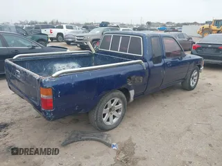1990 Toyota Pickup with VIN JT4VN93D4L5008894, listed as a IAAI auction lot 41587289 with 186,525 mi miles and . Bid and sale history available at DreamBid. Image 4.