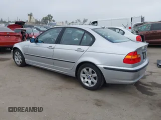 2004 BMW 3 Series 325i with VIN WBAAZ33464KP85402, listed as a IAAI auction lot 42643413 with 48,706 mi miles and . Bid and sale history available at DreamBid. Image 3.