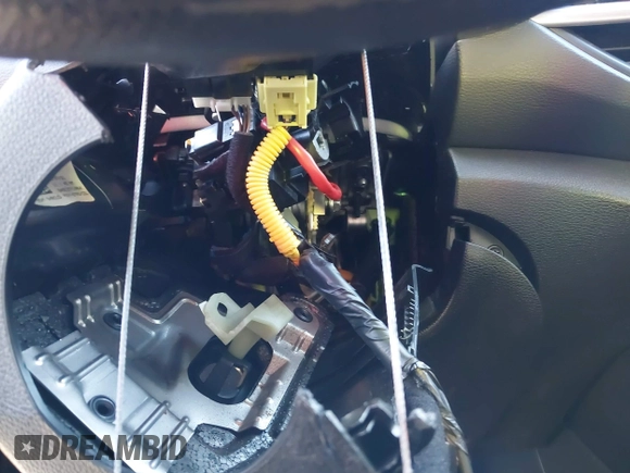2021 Kia Forte LXS z VIN 3KPF24ADXME271884, wystawiony jako IAAI lot #41453893 z przebiegiem 93 462 mil mil oraz . Historia ofert i sprzedaży dostępna na DreamBid. Obrazek 18.