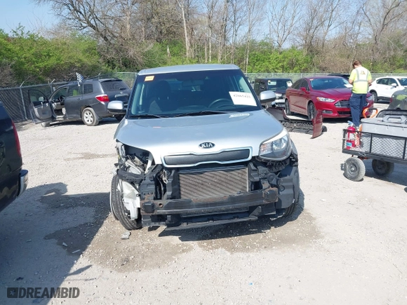 2016 Kia Soul with VIN KNDJN2A22G7844219, listed as a IAAI auction lot 42065425 with 125,366 mi miles. Bid and sale history available at carsss.com. Image 13.