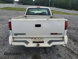 1995 GMC Sonoma with VIN 1GTCS1449SK528461, listed as a Copart auction lot 67146364 with Not Provided miles and Salvage Title. Bid and sale history available at DreamBid. Image 6.