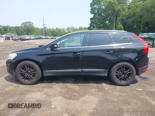 2010 Volvo XC60 3.0T with VIN YV4992DZ0A2024271, listed as a IAAI auction lot 42475748 with 146,156 mi miles and . Bid and sale history available at DreamBid. Image 14.