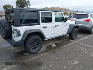 2025 Jeep Wrangler Sport S with VIN 1C4PJXDN0SW524002, listed as a IAAI auction lot 41625940 with 1,924 mi miles and . Bid and sale history available at DreamBid. Image 4.