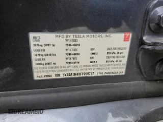 2015 Tesla Model S 85D with VIN 5YJSA1H4XFF096717, listed as a Copart auction lot 84732464 with Not Provided miles and Salvage Title. Bid and sale history available at carsss.com. Image 13.