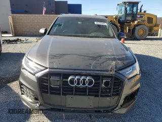 2020 Audi Q7 Premium Plus with VIN WA1LXAF70LD002518, listed as a Copart auction lot 86742944 with 46,961 mi miles and Salvage Title. Bid and sale history available at carsss.com. Image 5.