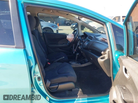 2013 Honda Fit Sport with VIN JHMGE8H56DC034820, listed as a IAAI auction lot 41737797 with 157,846 mi miles. Bid and sale history available at carsss.com. Image 5.