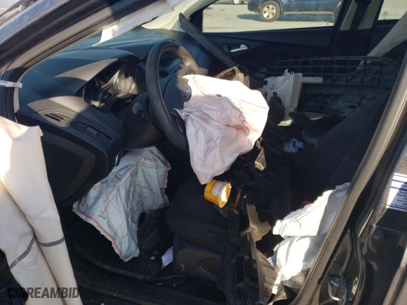 2018 Ford Focus SE with VIN 1FADP3F26JL201530, listed as a Copart auction lot 48395265 with 66,983 mi miles and Salvage Title. Bid and sale history available at carsss.com. Image 7.