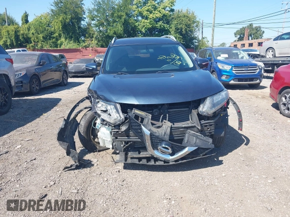 2015 Nissan Rogue SL with VIN 5N1AT2MV1FC852888, listed as a IAAI auction lot 40270127 with 132,354 mi miles and . Bid and sale history available at carsss.com. Image 6.